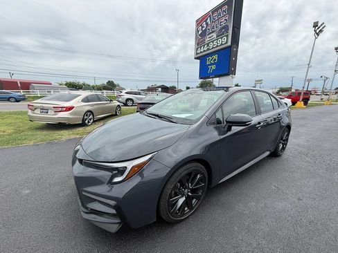Used 2024 Toyota Corolla XSE FWD image 8