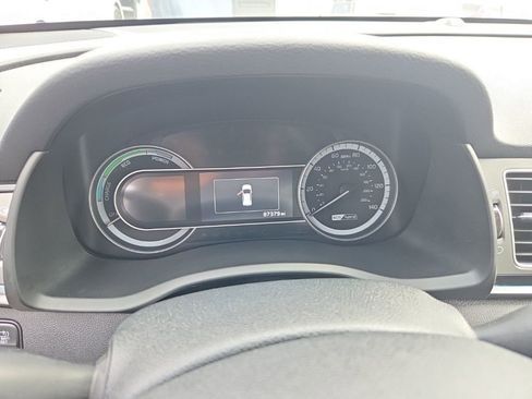 Used 2018 Kia Niro EX image 5