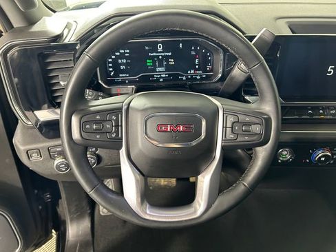 Used 2023 GMC Sierra 1500 SLT image 15