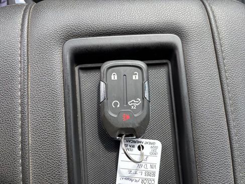 Used 2022 Chevrolet Silverado 2500 LTZ w/ LTZ Plus Package image 29