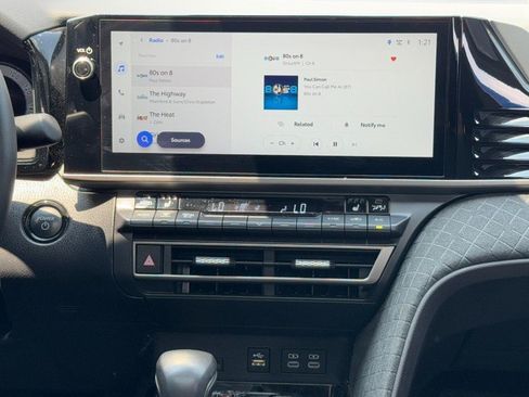 Used 2025 Toyota Camry XLE FWD image 13