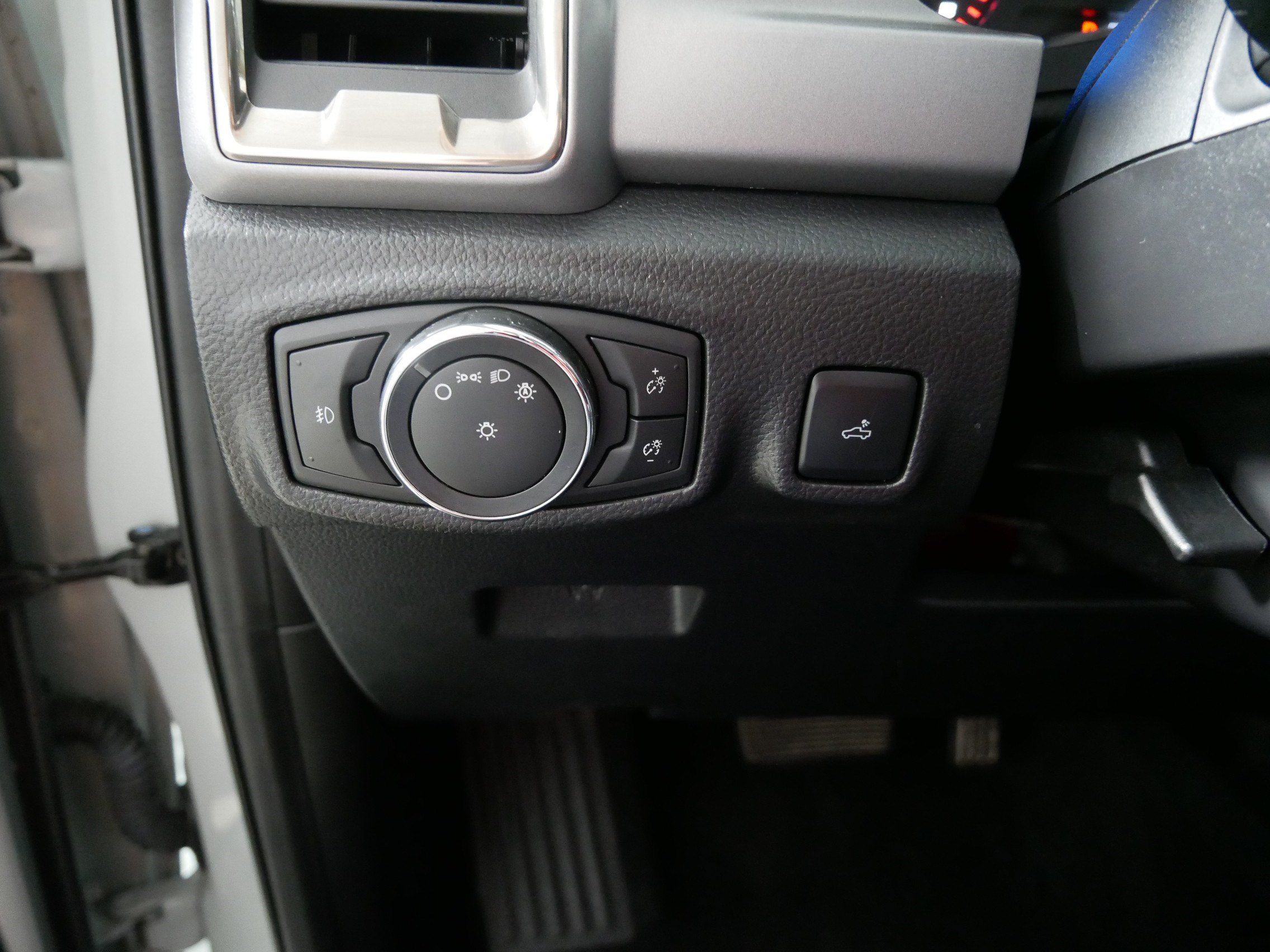 Used 2021 Ford Ranger XLT w/ Equipment Group 302A High AWD/4WD image 26
