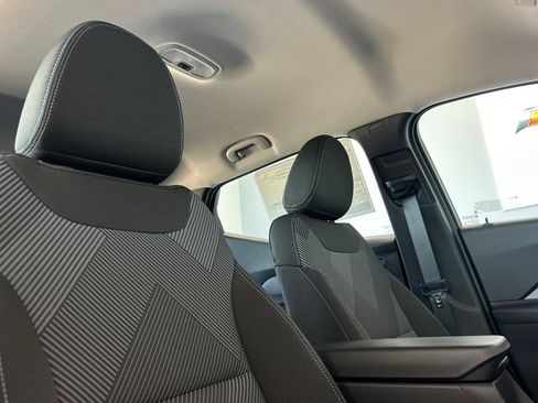 New 2027 Chevrolet Bolt LT w/ Comfort Package FWD image 17
