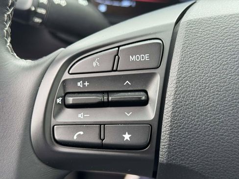 Used 2023 Hyundai Venue SEL w/ Cargo Package FWD image 20