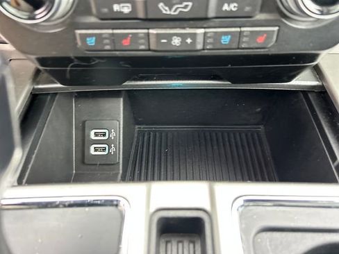 Used 2017 Ford F150 Lariat w/ Equipment Group 502A Luxury image 22