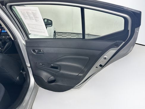 Used 2025 Nissan Versa SV FWD image 28