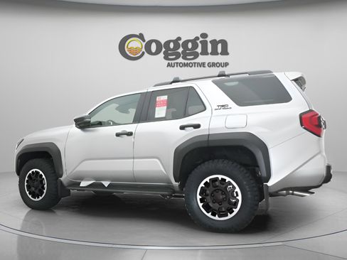 Used 2025 Toyota 4Runner TRD Off-Road Premium image 20