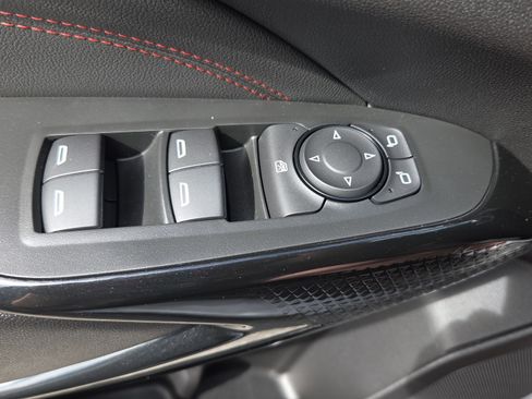 New 2026 Chevrolet Trax RS w/ Sunroof Package image 14