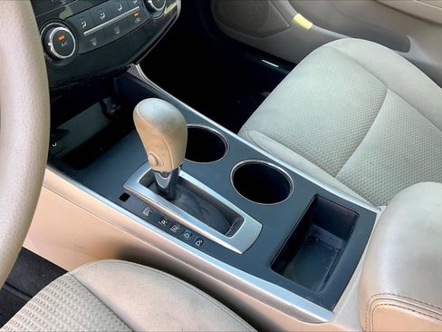 Used 2015 Nissan Altima 2.5 S w/ Power Driver Seat Package FWD image 15