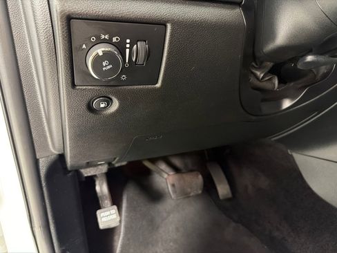 Used 2018 Jeep Grand Cherokee Altitude image 14