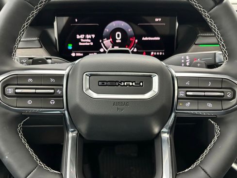 New 2026 GMC Acadia Denali w/ Super Cruise Package image 25