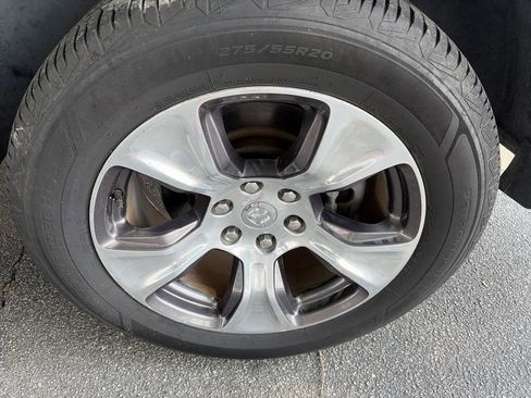 Used 2019 RAM 1500 Laramie AWD/4WD image 10