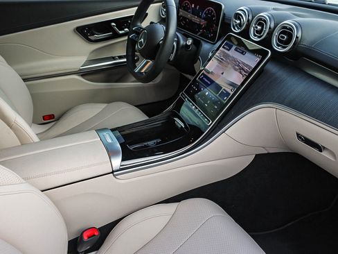 Used 2024 Mercedes-Benz CLE 300 4MATIC Coupe image 15