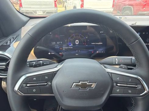 New 2027 Chevrolet Equinox ACTIV w/ Convenience Package III AWD/4WD image 16