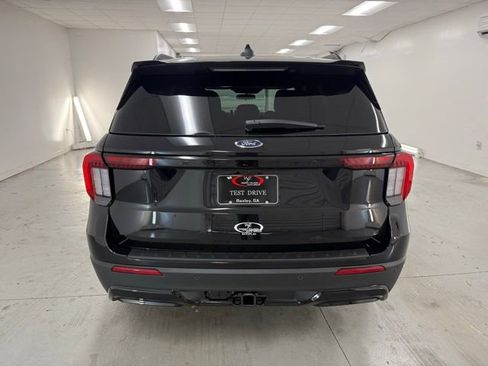 New 2026 Ford Explorer ST-Line image 7
