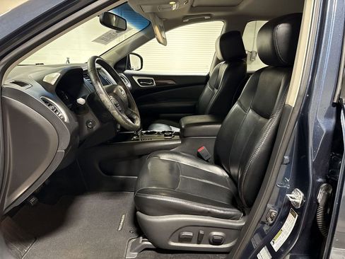 Used 2015 Nissan Pathfinder Platinum w/ Family Entertainment Package AWD/4WD image 21