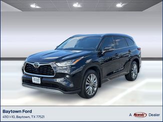 Used 2022 Toyota Highlander Platinum video 1
