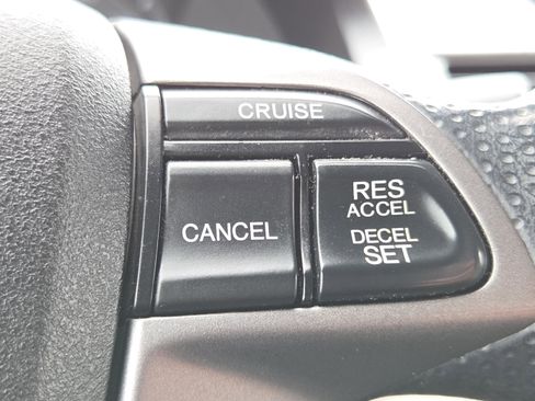 Used 2012 Honda Odyssey LX image 24