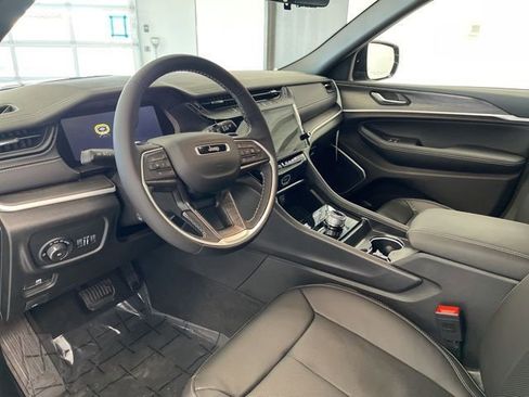 New 2026 Jeep Grand Cherokee L Limited image 16