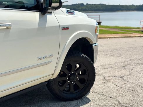 Used 2019 RAM 2500 Limited AWD/4WD image 21