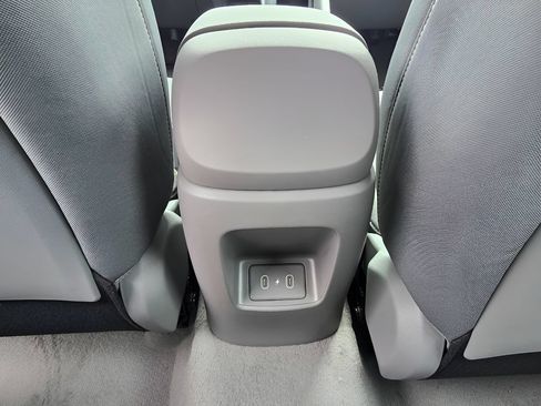 New 2026 Hyundai Elantra Hybrid FWD image 29