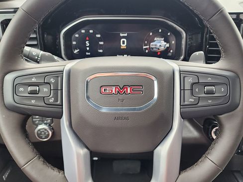 New 2026 GMC Sierra 1500 SLT image 20