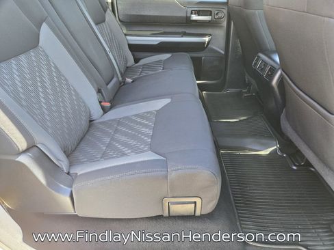 Used 2019 Toyota Tundra SR5 w/ Convenience Package AWD/4WD image 16
