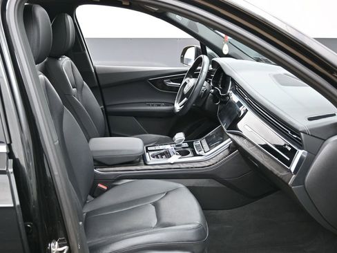 Used 2023 Audi Q7 2.0T Premium Plus w/ Premium Plus Package AWD/4WD image 38