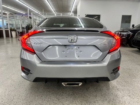 Used 2019 Honda Civic Sport image 5