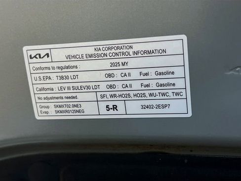 Certified 2025 Kia Seltos S FWD image 33
