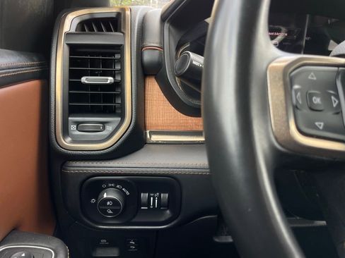 Used 2023 RAM 1500 Limited w/ Body Color Bumper Group image 13