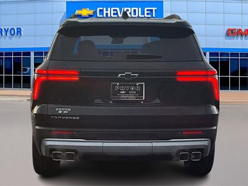 New 2026 Chevrolet Traverse LT w/ LPO, Floor Liner Package image 4