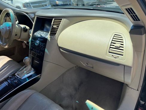 Used 2013 INFINITI FX37 AWD w/ Premium Pkg image 16