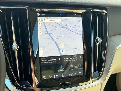 New 2026 Volvo V60 B5 Cross Country Plus w/ Protection Package Premier image 24