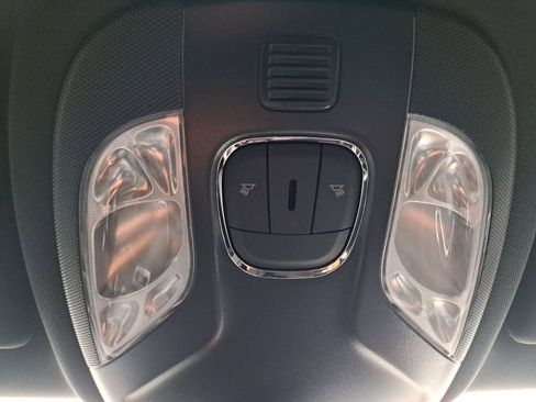 New 2026 Jeep Compass Latitude image 26