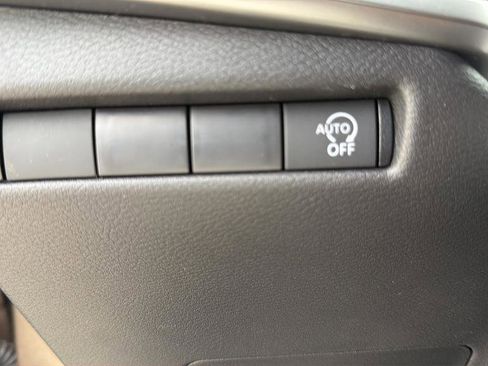 New 2026 Nissan Kicks SV w/ Charging Package FWD image 20