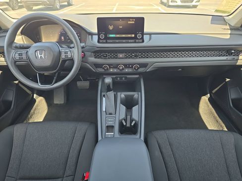Certified 2025 Honda Accord LX image 9