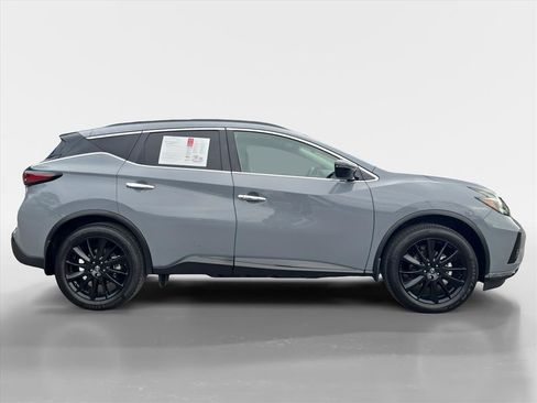 Used 2023 Nissan Murano SV w/ SV Midnight Edition Package image 6