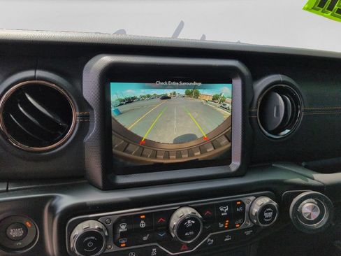 Used 2023 Jeep Wrangler Unlimited Sahara AWD/4WD image 24