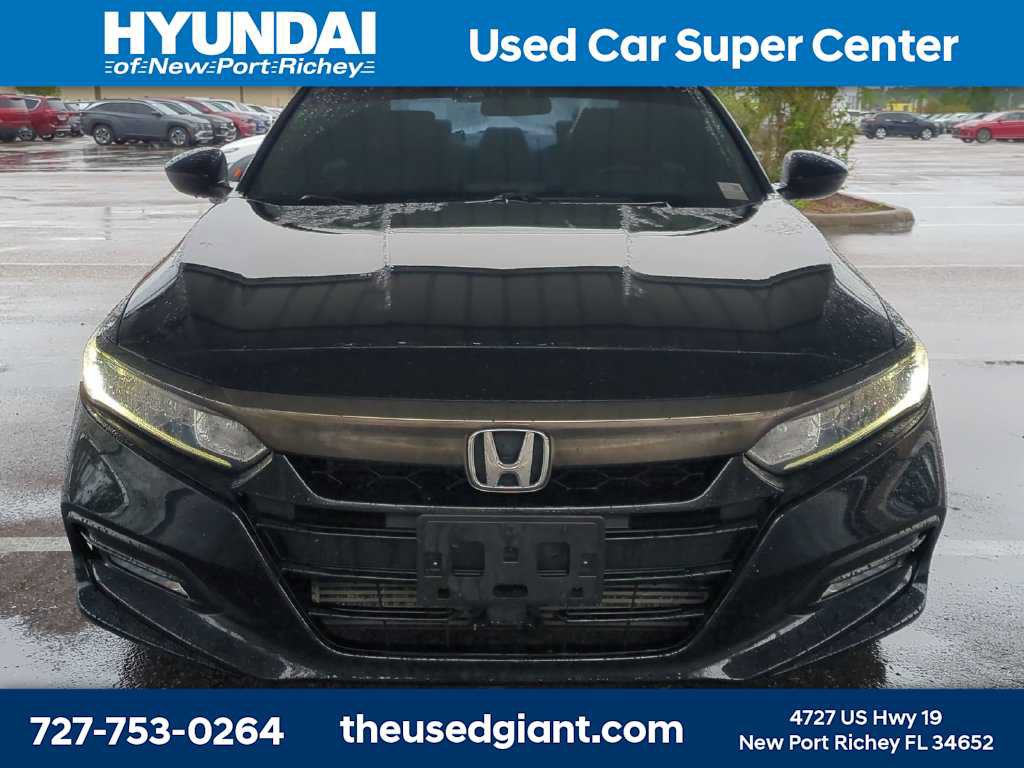 Used 2018 Honda Accord Sport image 8