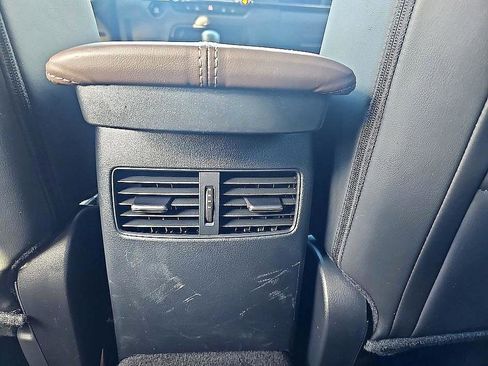 Used 2022 MAZDA CX-30 AWD 2.5 S w/ Premium Package image 32