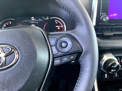 Used 2023 Toyota RAV4 XLE image 24