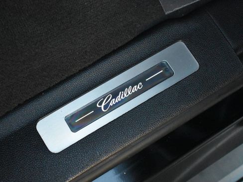 Used 2015 Cadillac Escalade Premium image 64