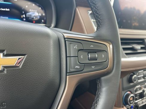 Used 2023 Chevrolet Suburban High Country w/ Premium Package 2 image 18