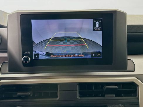 Used 2025 Toyota Tacoma SR5 image 13