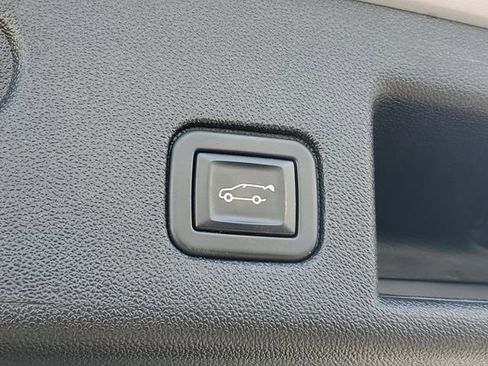Certified 2020 Chevrolet Equinox Premier w/ Premier Redline Edition AWD/4WD image 9