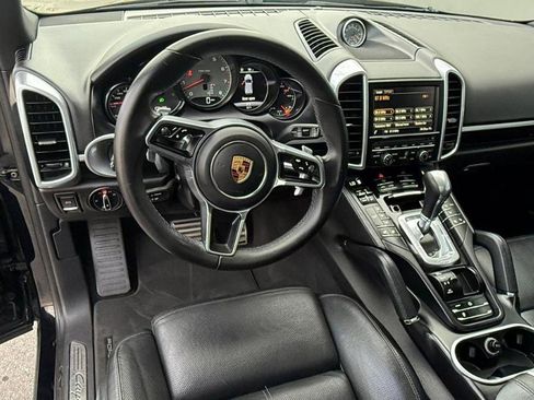 Used 2016 Porsche Cayenne S AWD/4WD image 25