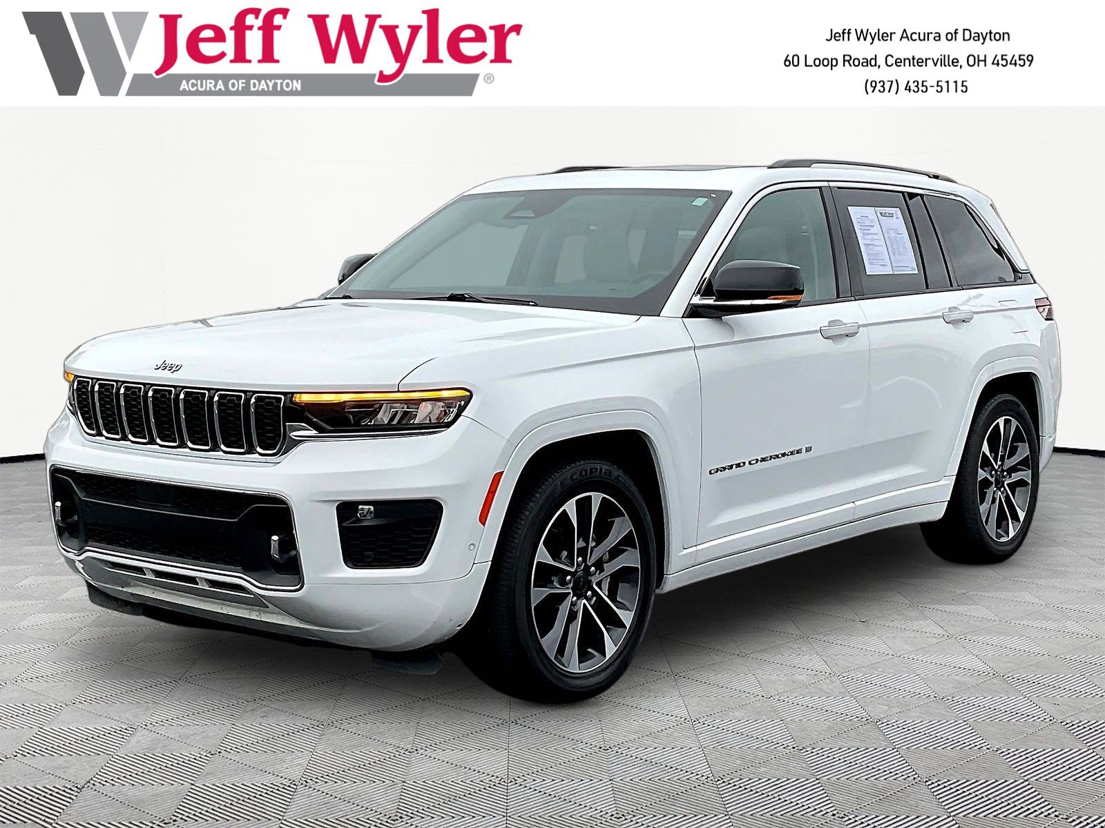 Used 2022 Jeep Grand Cherokee Overland w/ Luxury Tech Group IV AWD/4WD image 1