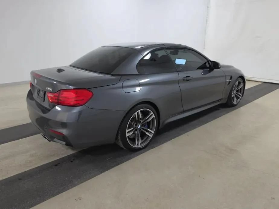 Used 2015 BMW M4 Convertible RWD image 4