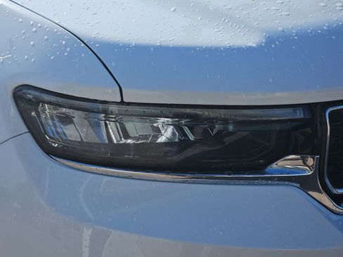 Used 2023 Jeep Grand Cherokee Limited image 35